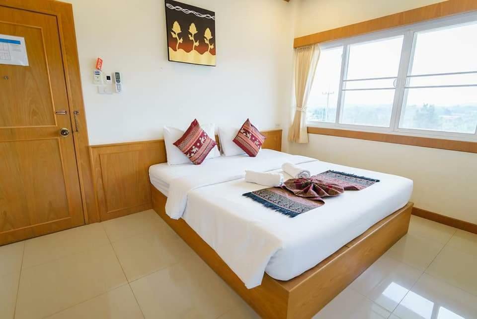 Phurua Mantra Hotel Екстер'єр фото
